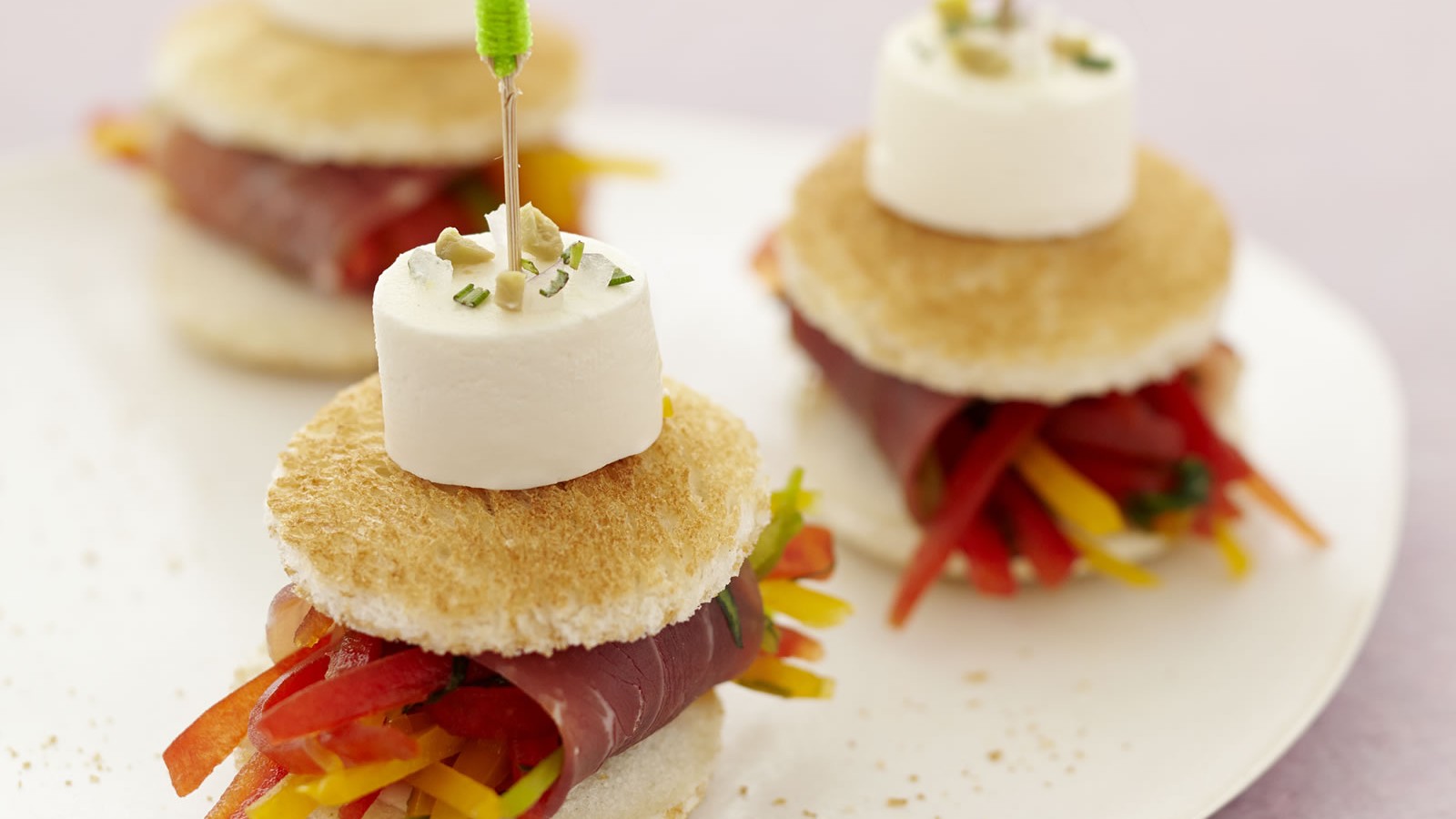 Ricetta per aperitivo con Club sandwich-formaggio per aperitivo